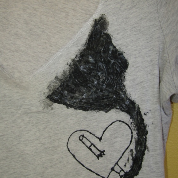 Off the shoulder T-shirt - Picture 2 of 3